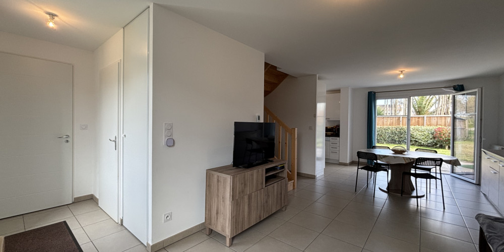 maison à ARES (33740)