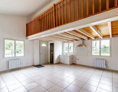 maison  BLAYE