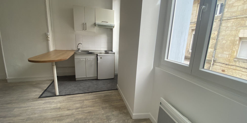 appartement à BORDEAUX (33000)