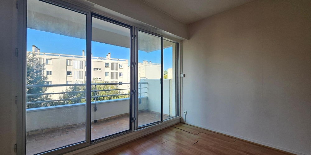 appartement à BORDEAUX (33200)