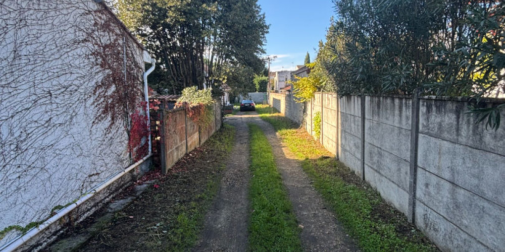 terrain à BORDEAUX (33200)