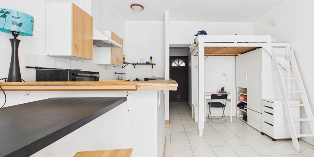 appartement à BORDEAUX (33300)