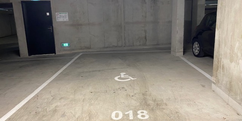 parking à BORDEAUX (33000)