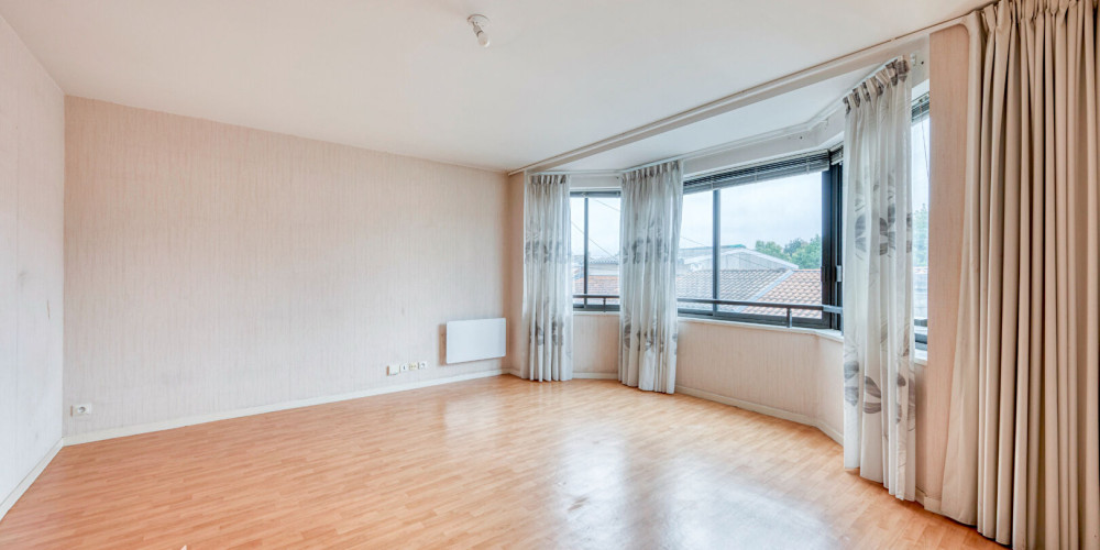 appartement à BORDEAUX (33200)