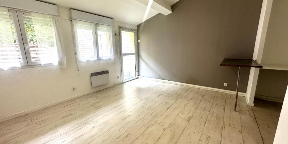 appartement à BORDEAUX (33800)