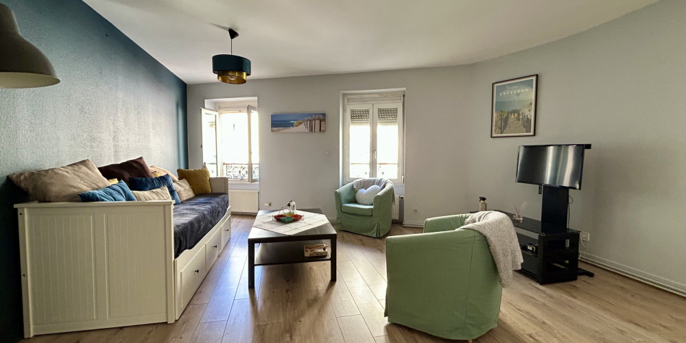 appartement à BORDEAUX (33000)