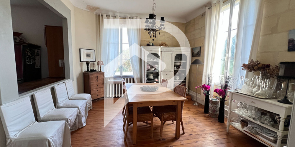 maison à VAYRES (33870)