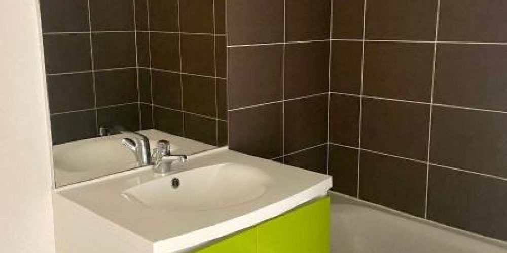 appartement à BRUGES (33520)