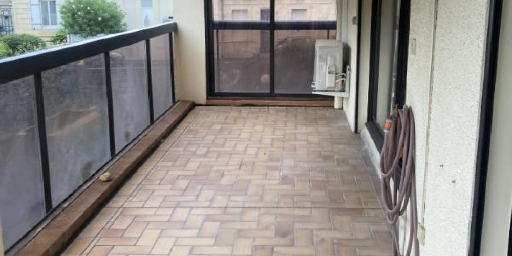 appartement à BORDEAUX (33200)
