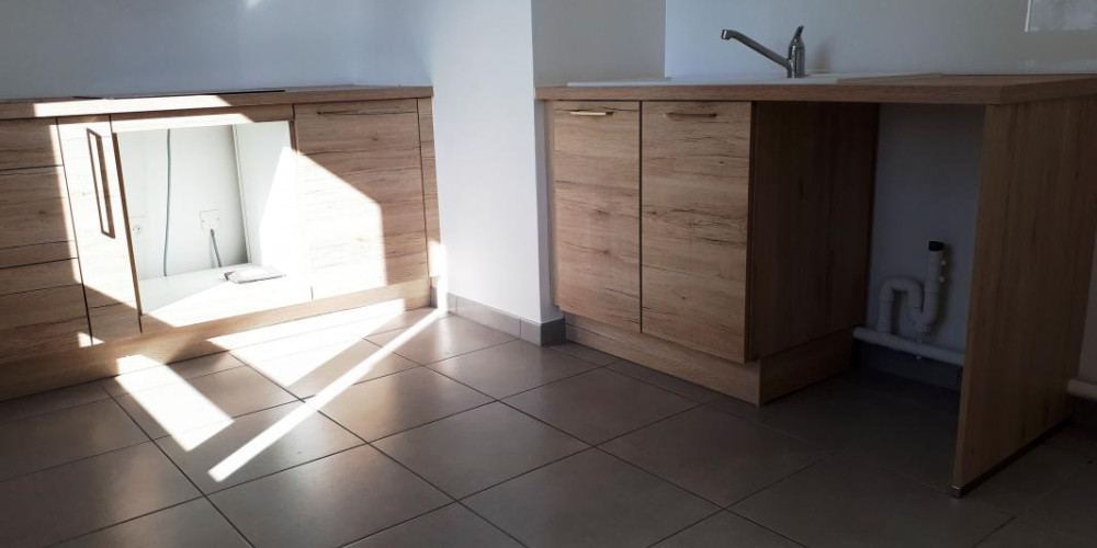 appartement à BORDEAUX (33300)