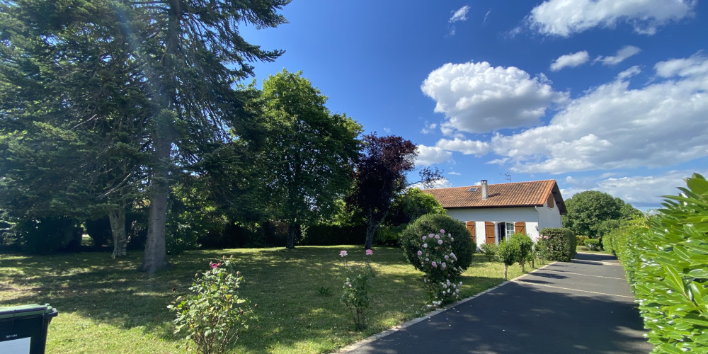 maison à ARVEYRES (33500)