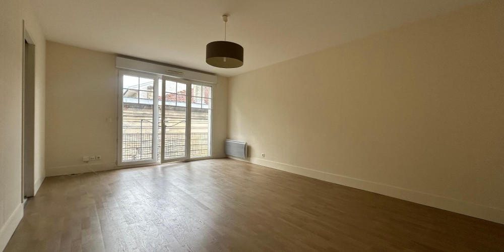 appartement à BORDEAUX (33000)