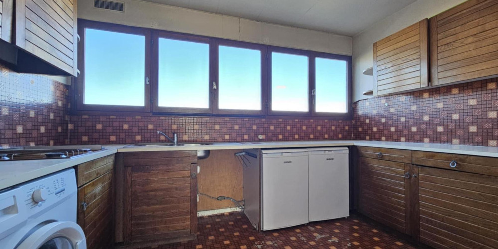 appartement à BORDEAUX (33300)