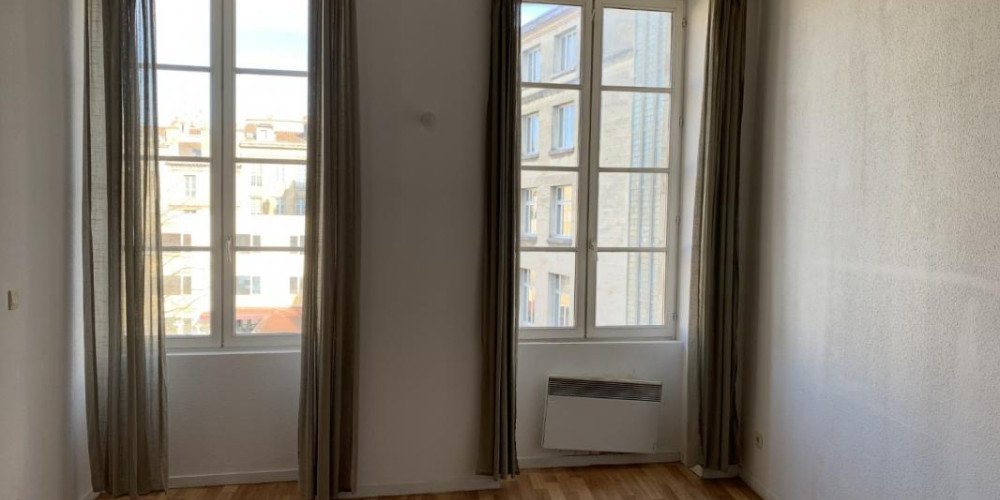 appartement à BORDEAUX (33000)