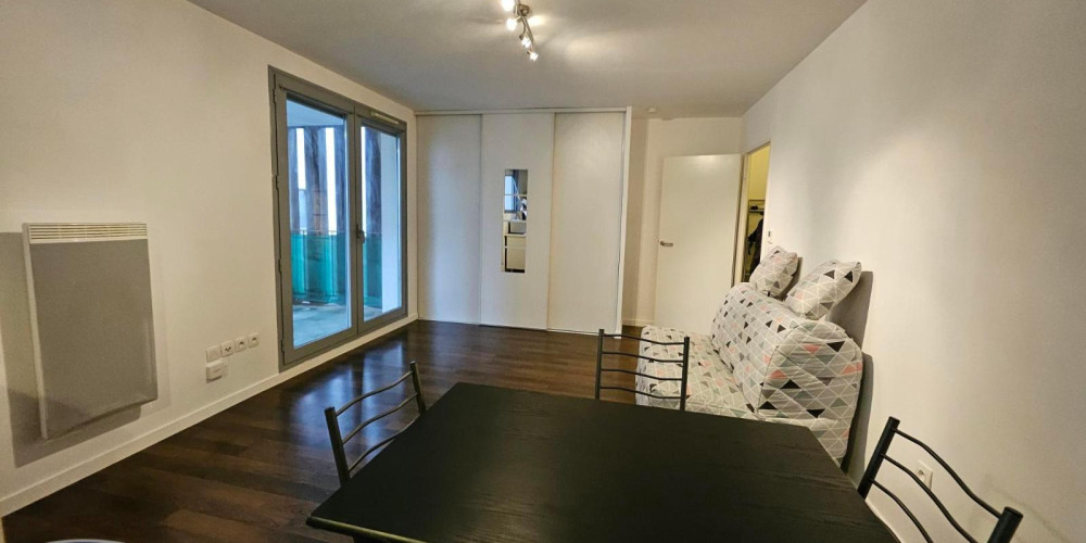 appartement à BORDEAUX (33300)