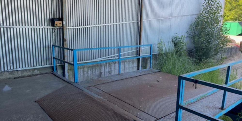 local industriel à CARBON BLANC (33560)