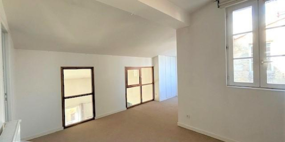 appartement à BORDEAUX (33000)