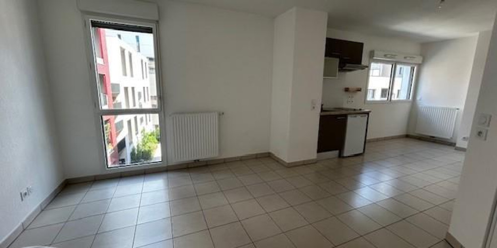 appartement à BORDEAUX (33300)