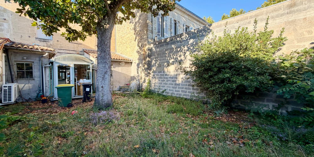 immeuble à BORDEAUX (33000)