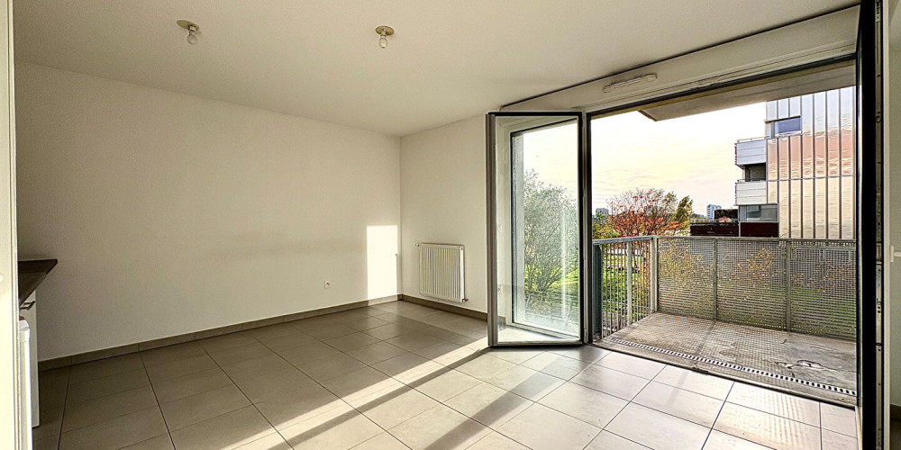 appartement à BORDEAUX (33300)