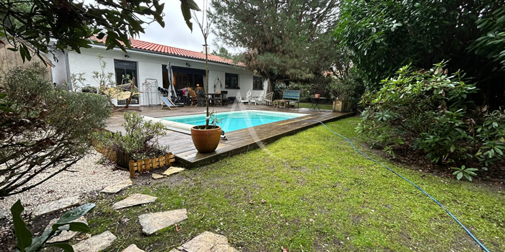 maison à MERIGNAC (33700)