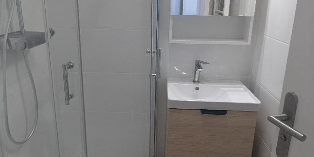 appartement à BORDEAUX (33800)