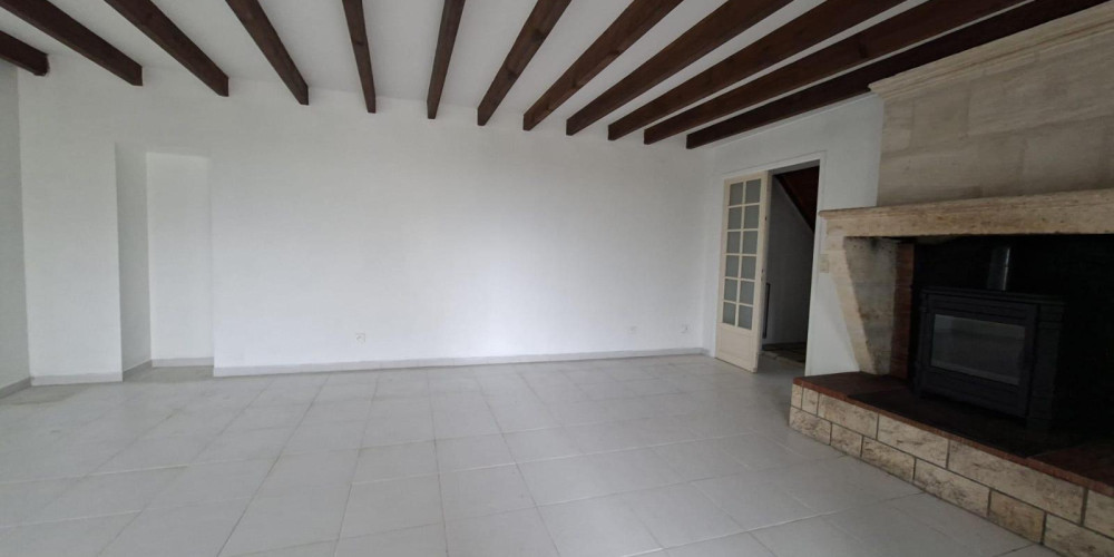 maison à ST LEON (33670)