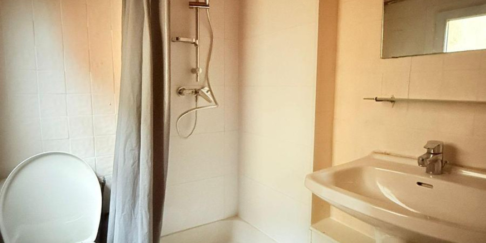 appartement à BORDEAUX (33800)