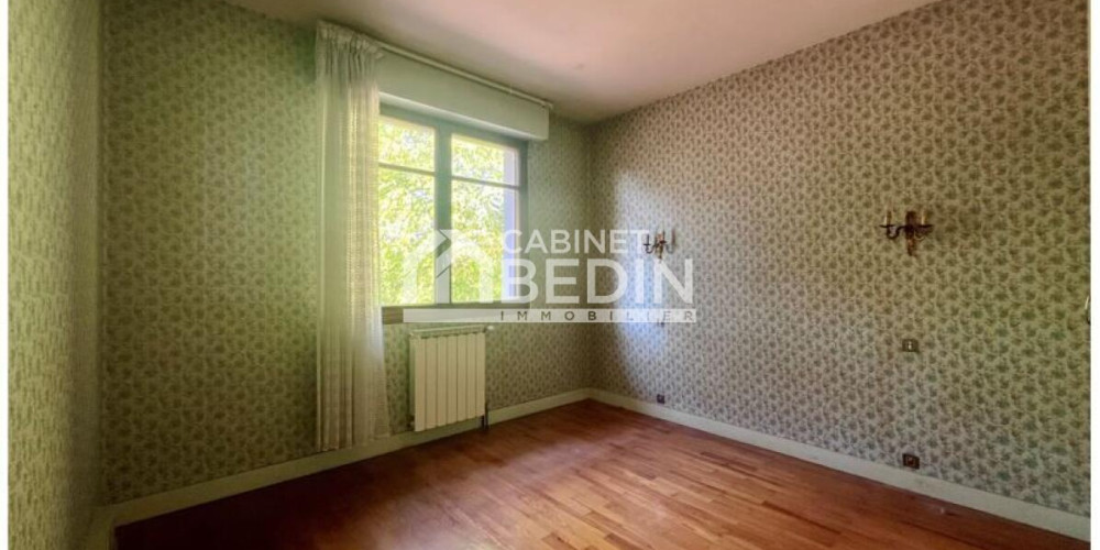 maison à VAYRES (33870)