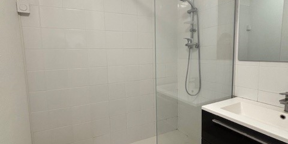 appartement à BORDEAUX (33300)
