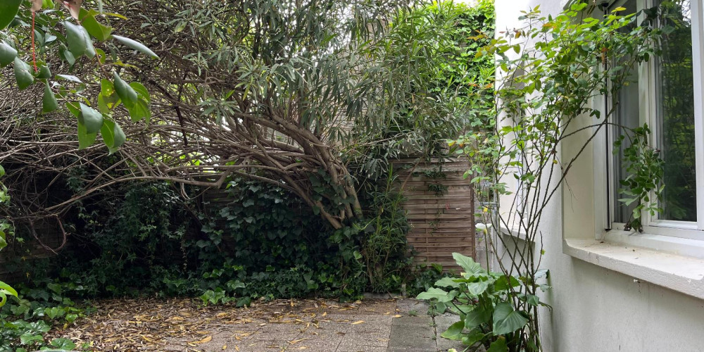 appartement à BORDEAUX (33800)