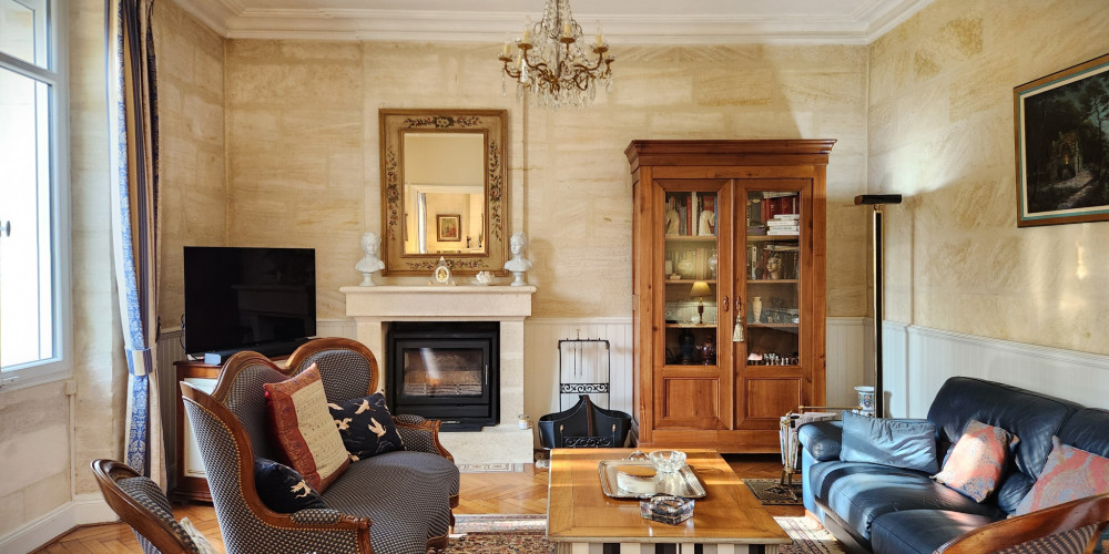 maison à ST LAURENT D ARCE (33240)