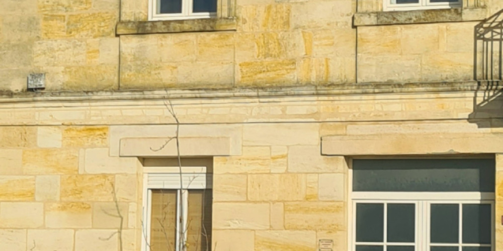 maison à POMEROL (33500)