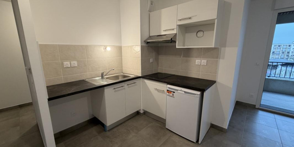 appartement à BORDEAUX (33800)