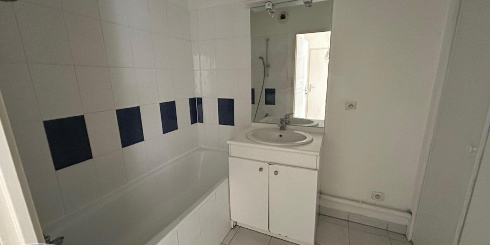appartement à BORDEAUX (33800)