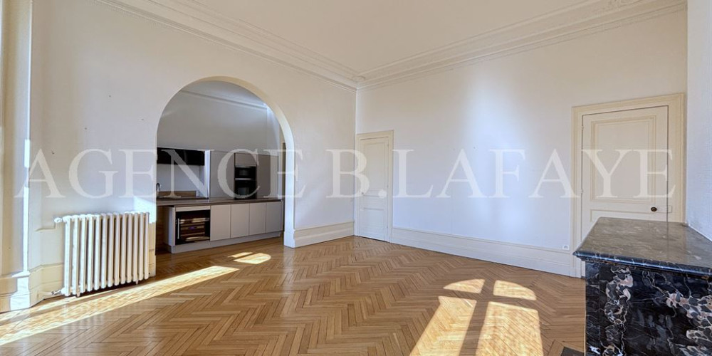 appartement à BORDEAUX (33000)