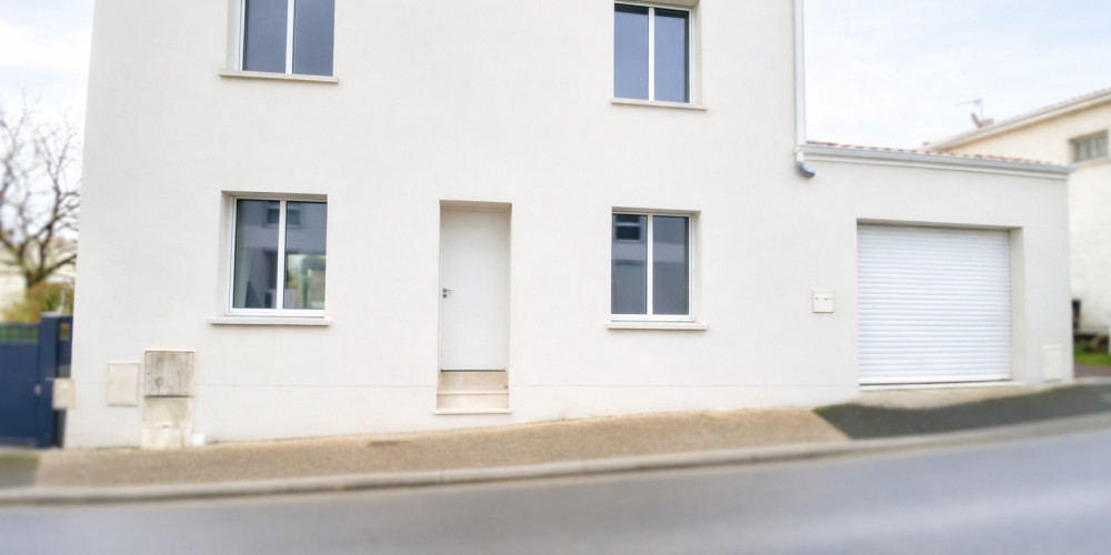 maison à BASSENS (33530)