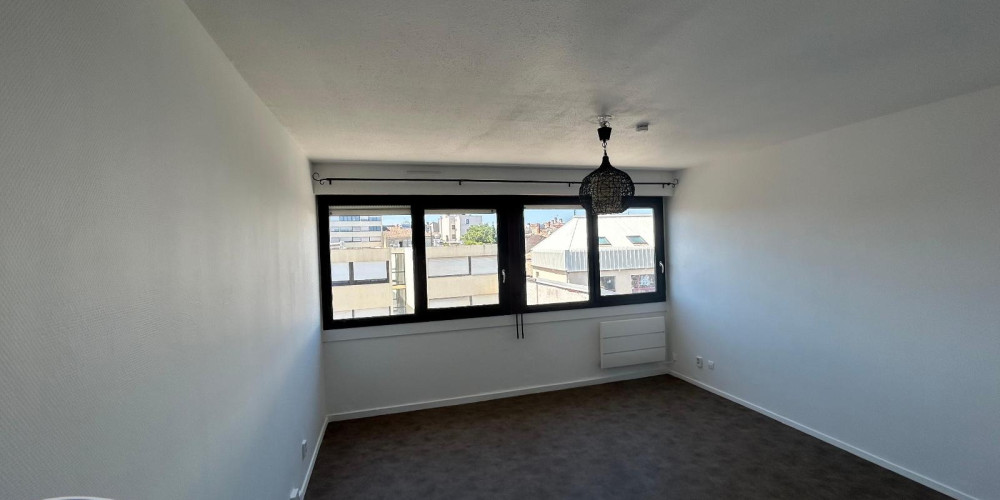 appartement à BORDEAUX (33000)