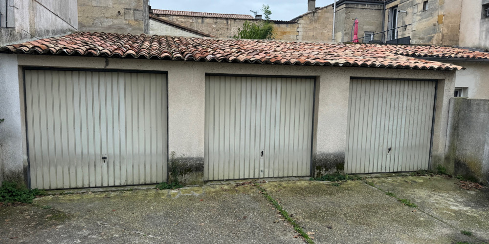 parking à BORDEAUX (33000)