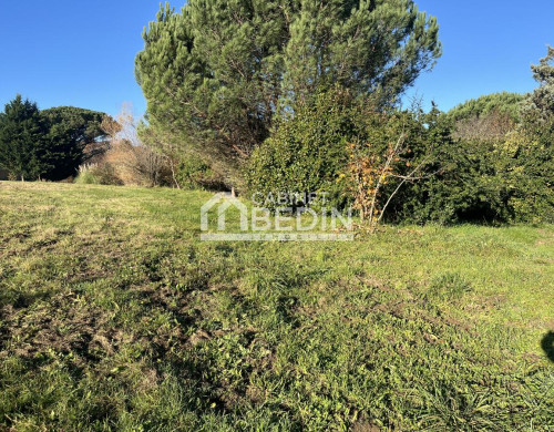 terrain  CAMARSAC