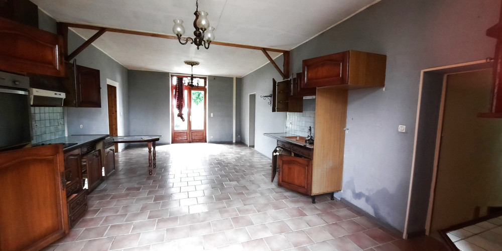 maison à LAMOTHE LANDERRON (33190)