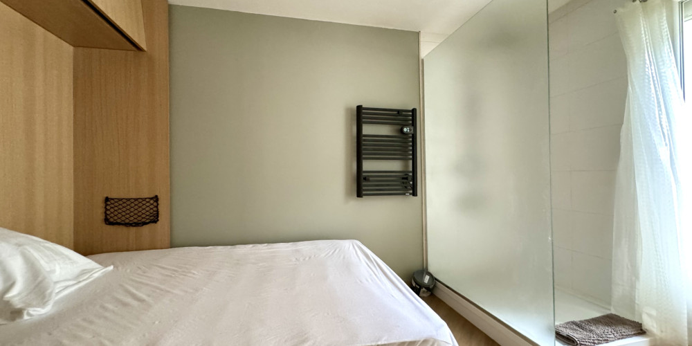 appartement à BORDEAUX (33800)