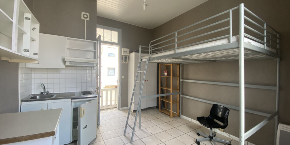 appartement à BORDEAUX (33800)