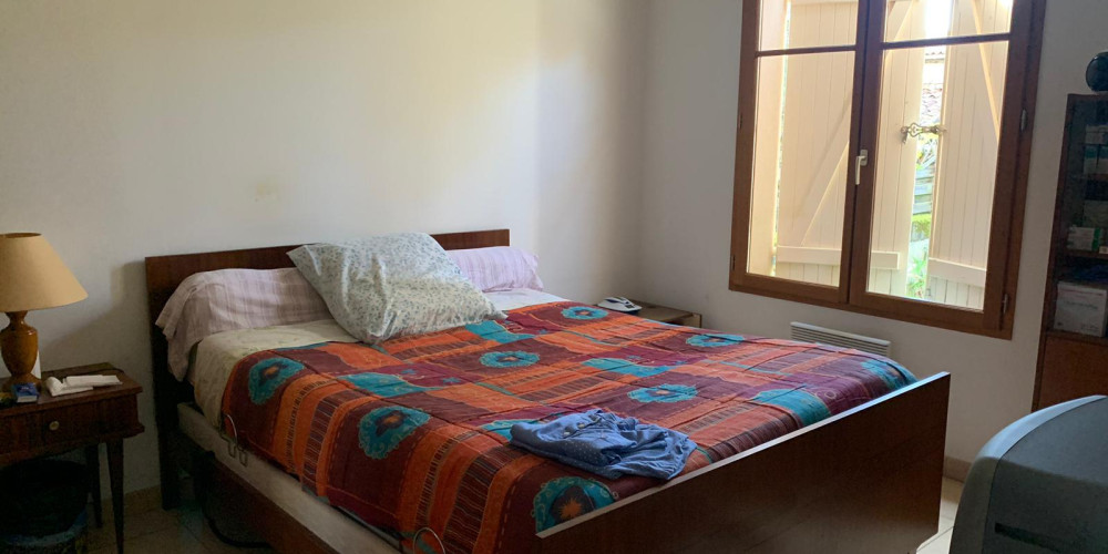 maison à SAUVETERRE DE GUYENNE (33540)