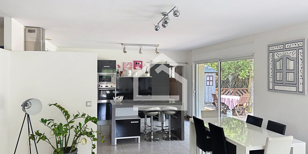 maison à CESTAS (33610)