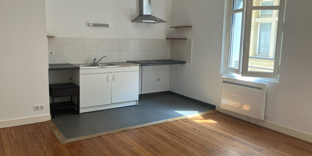 appartement à BORDEAUX (33000)