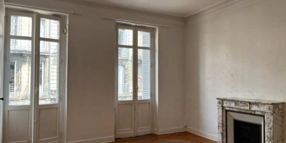appartement à BORDEAUX (33800)