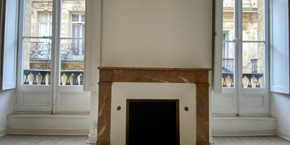 appartement à BORDEAUX (33000)