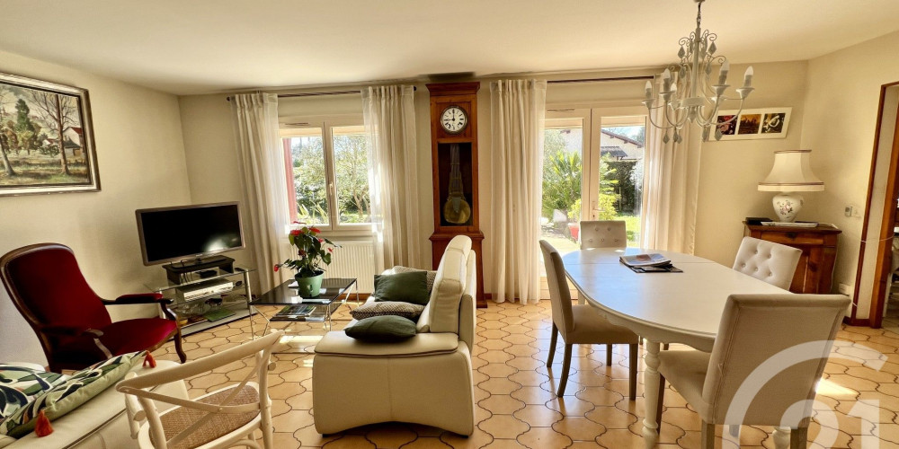 maison à ARES (33740)