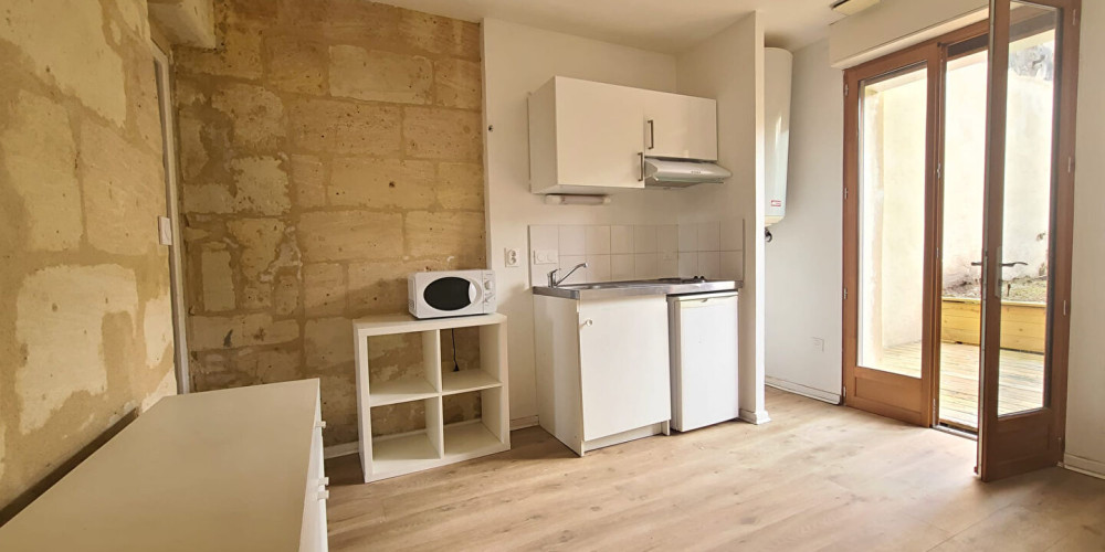 appartement à BORDEAUX (33800)